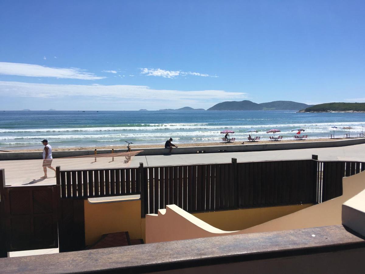 Flat Pe Na Areia Cabo Frio Aparthotel Luaran gambar
