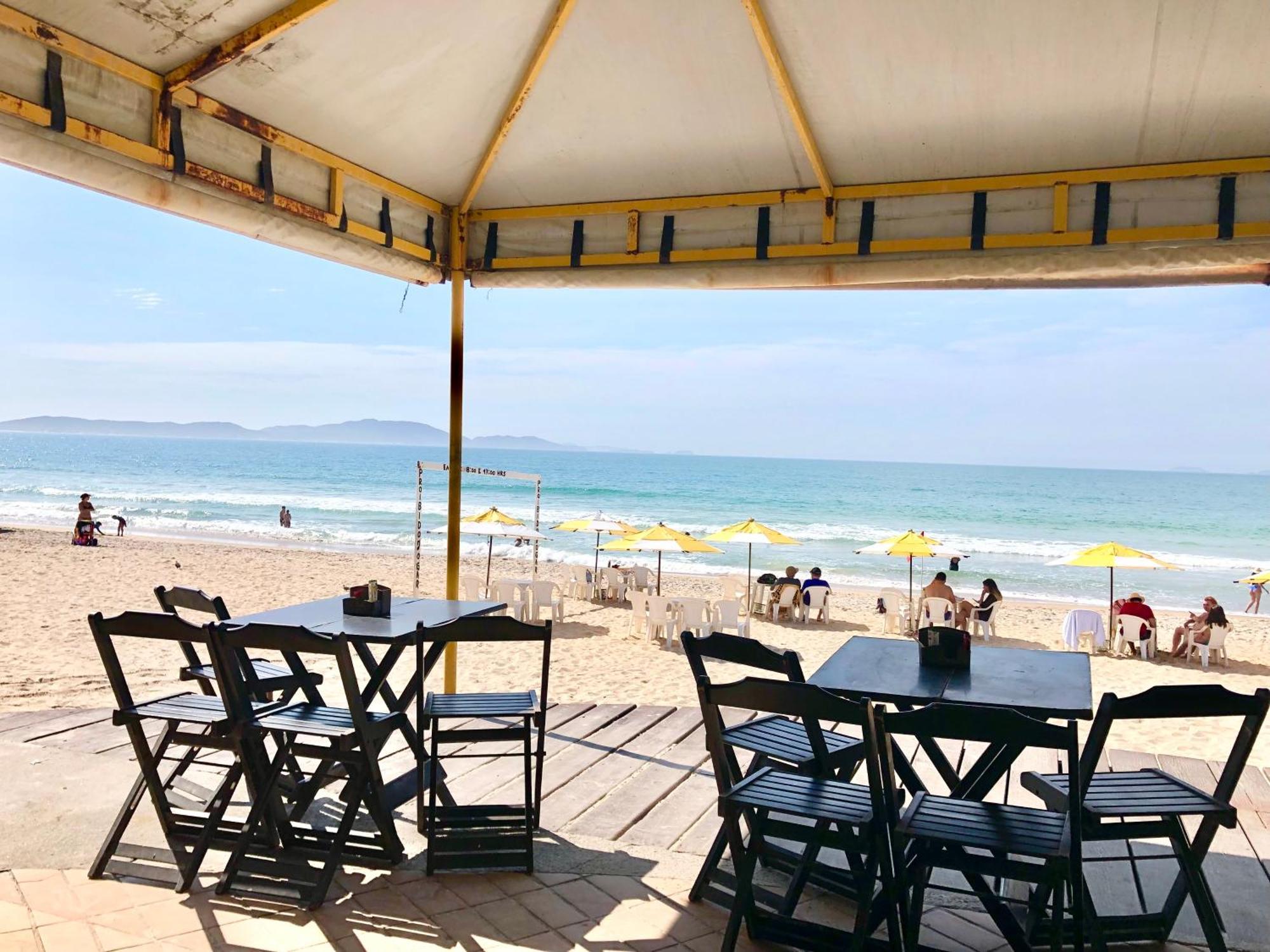 Flat Pe Na Areia Cabo Frio Aparthotel Luaran gambar